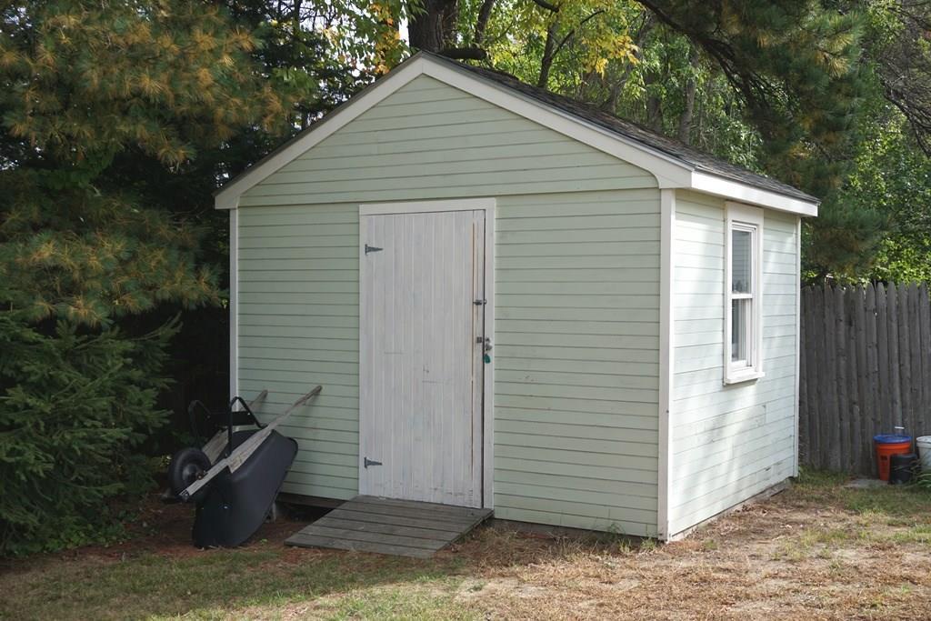 44 Merrymeeting Road Brunswick, ME 04011 - Photo 21 of 24 This is a close up view of the...