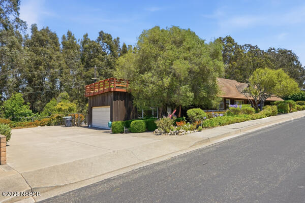 616 South C Street Lompoc, CA 93436 - Photo 36 of 36 EXTRA LARGE DRIVEWAY