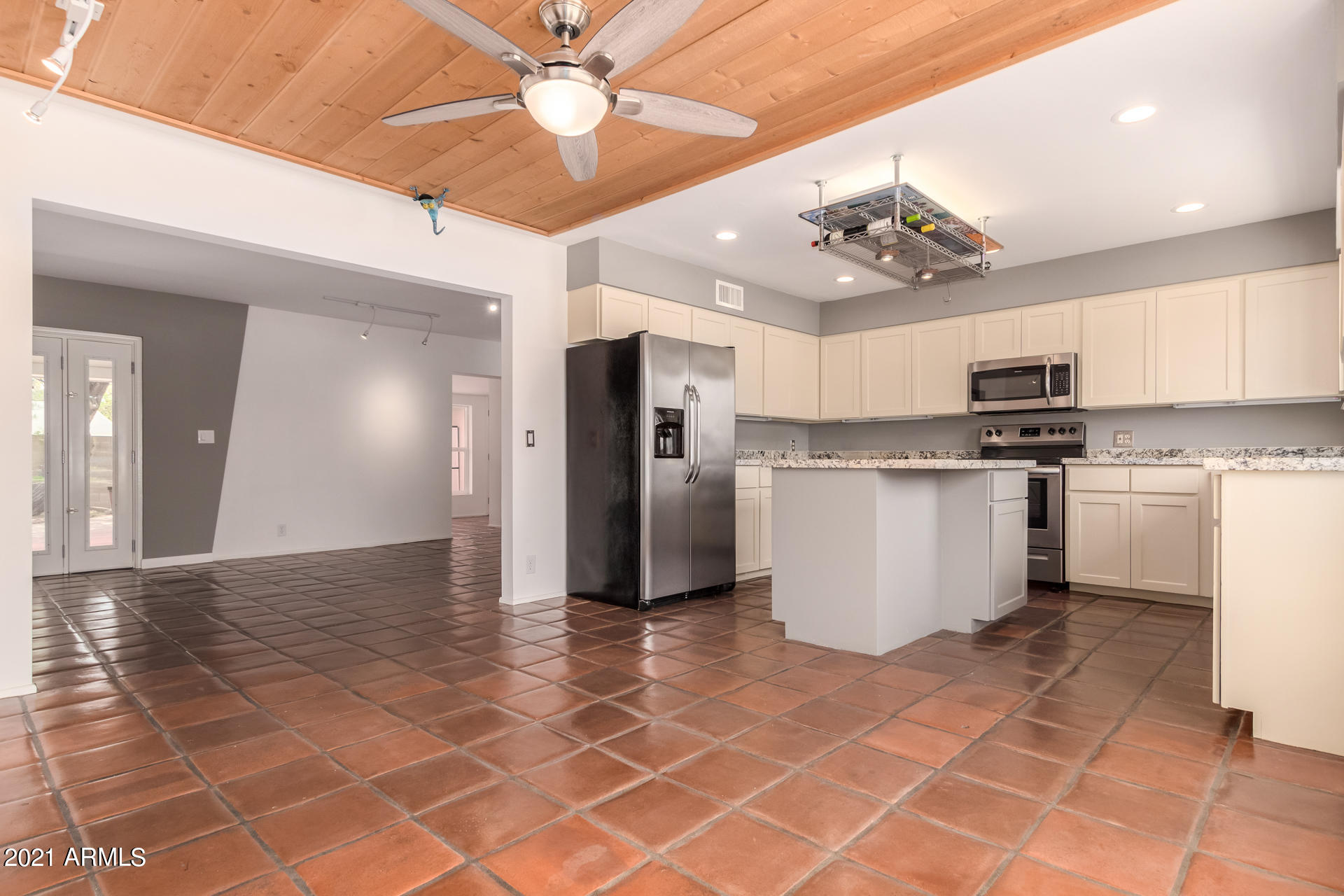 1523 West Ocotillo Road Phoenix, AZ 85015 - Photo 7 of 43 7_