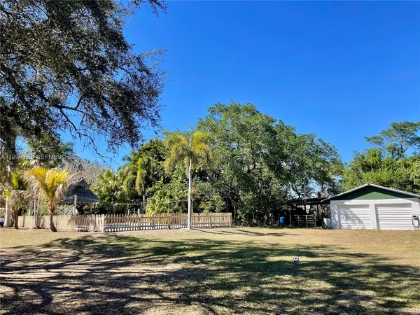 $1,849,999 | 23755 Southwest 142nd Avenue, Homestead, FL 33032
