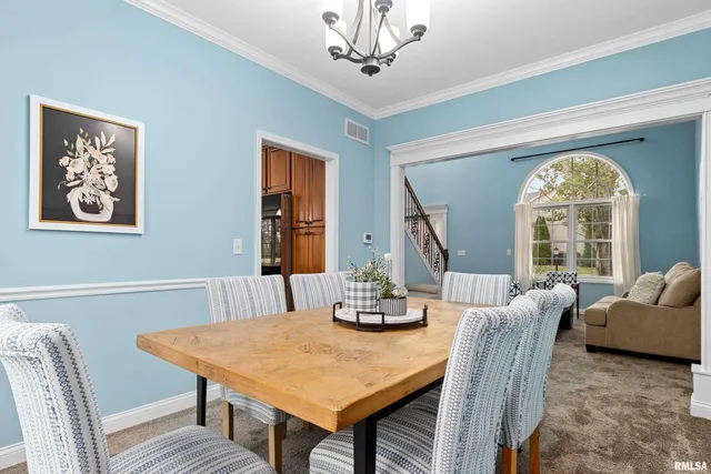 $495,000 | 7027 North Buckeye Drive, Edwards, IL 61528