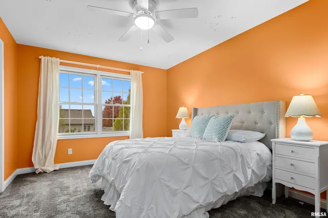 $495,000 | 7027 North Buckeye Drive, Edwards, IL 61528