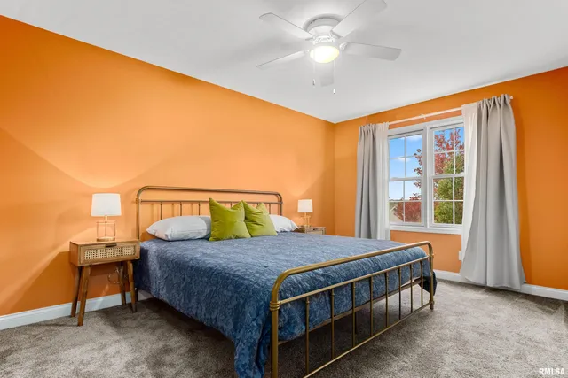 $495,000 | 7027 North Buckeye Drive, Edwards, IL 61528