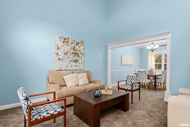 $495,000 | 7027 North Buckeye Drive, Edwards, IL 61528