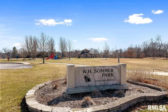 $495,000 | 7027 North Buckeye Drive, Edwards, IL 61528