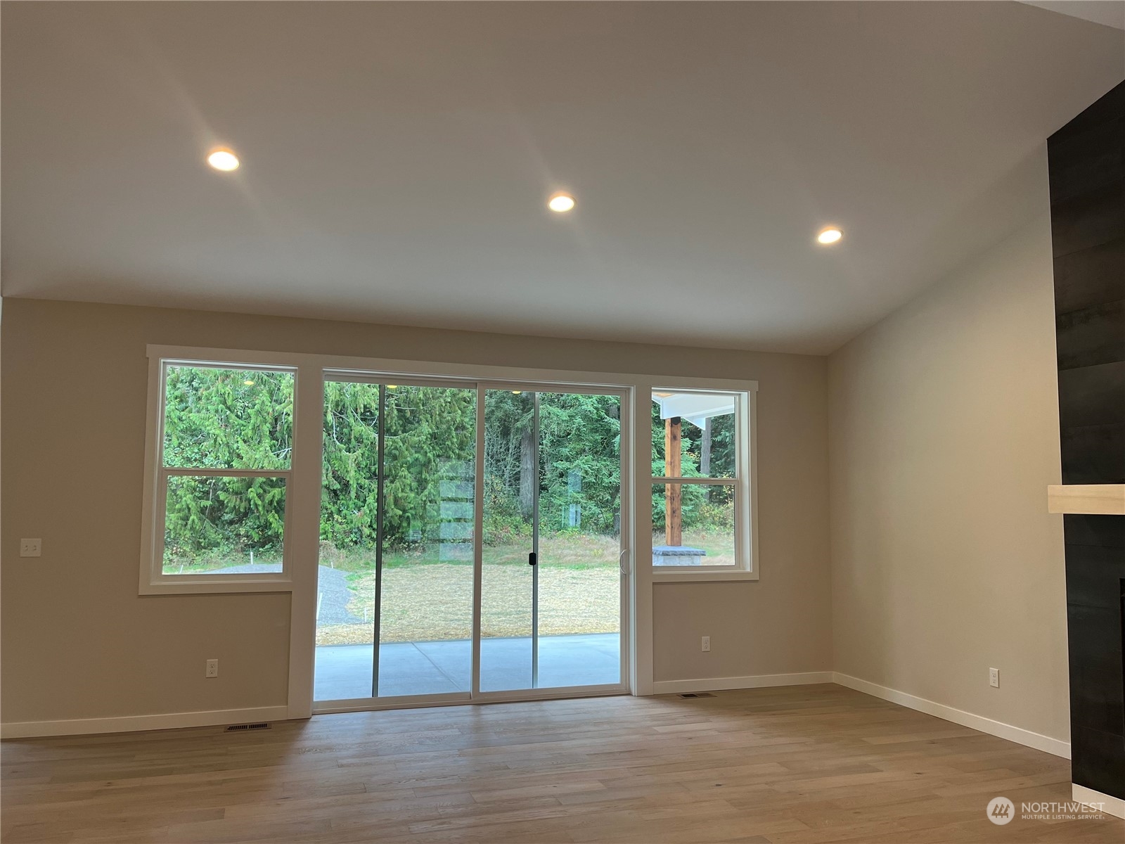 147 North Camano Ridge Road Camano Island, WA 98282 - Photo 13 of 35 Gallery Image 13