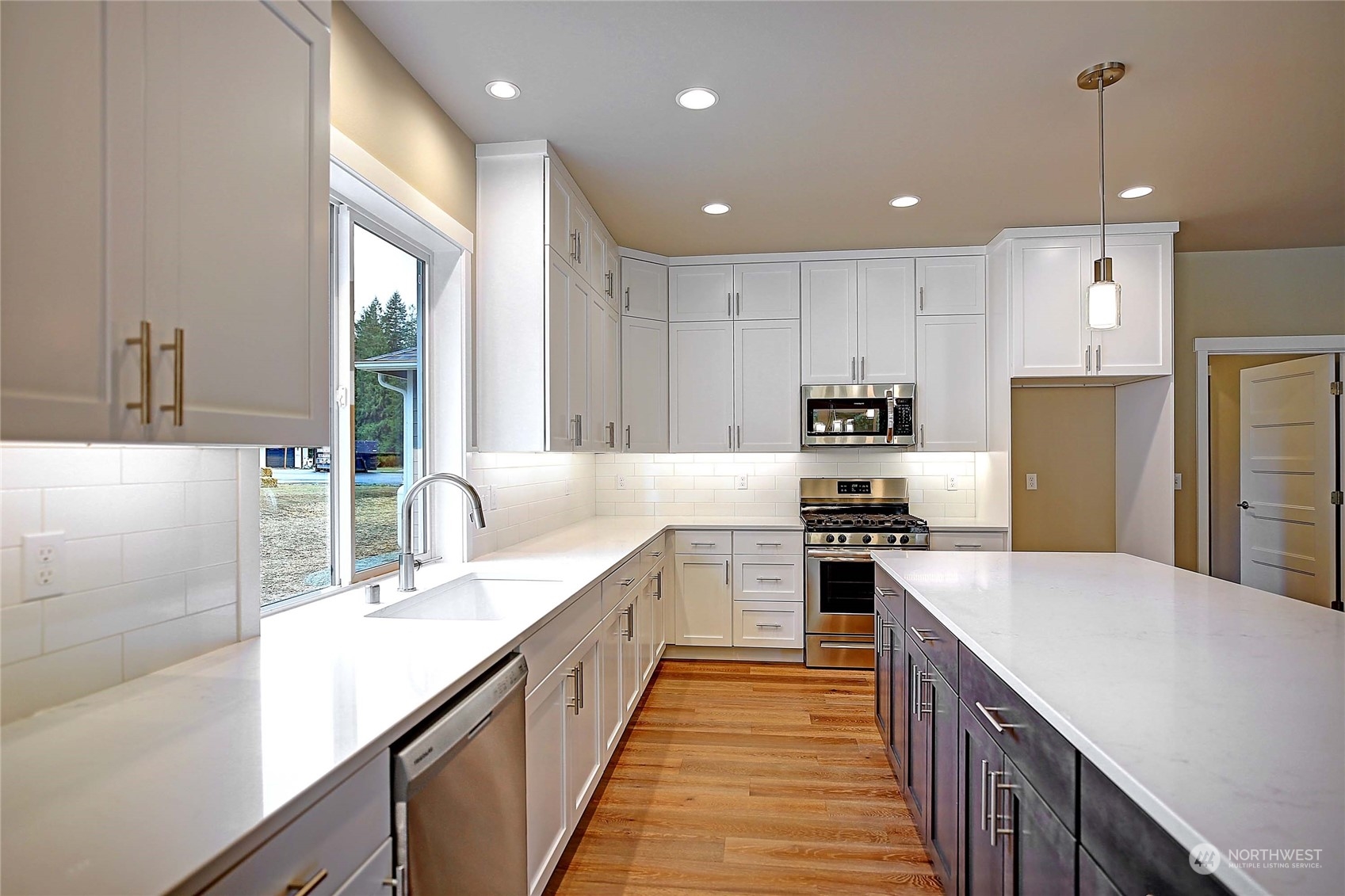 147 North Camano Ridge Road Camano Island, WA 98282 - Photo 10 of 35 Gallery Image 10