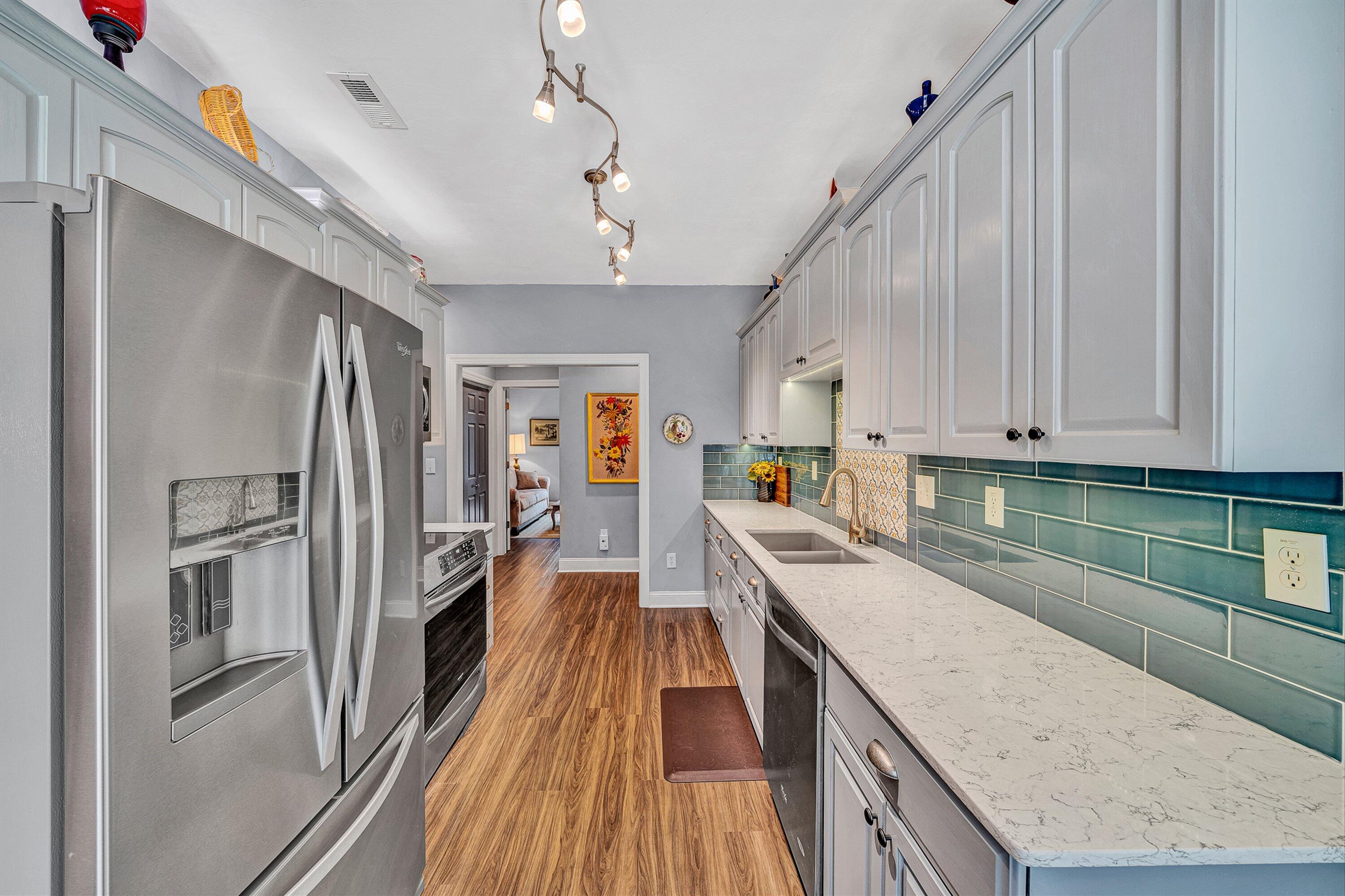 6034 Brahma Road Roanoke, VA 24018 - Photo 11 of 31 11-VM-04557
