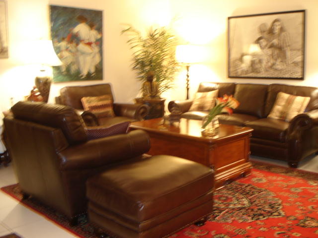 9280 Southwest 61st Way, Unit D Boca Raton, FL 33428 - Photo 4 of 18 Living Room