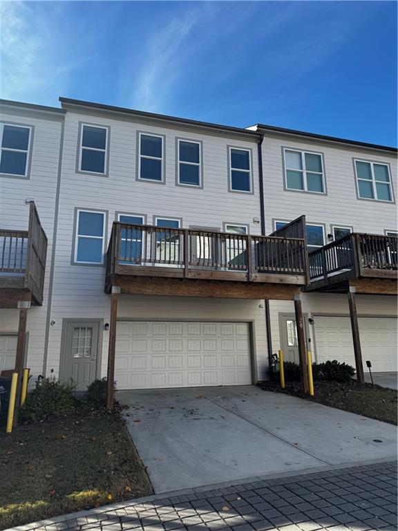 20 Wren Drive Roswell, GA 30076 - Photo 27 of 37 a front view of a house with balcony