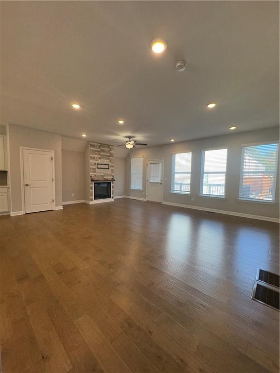 20 Wren Drive Roswell, GA 30076 - Photo 10 of 37 a view of a room with window