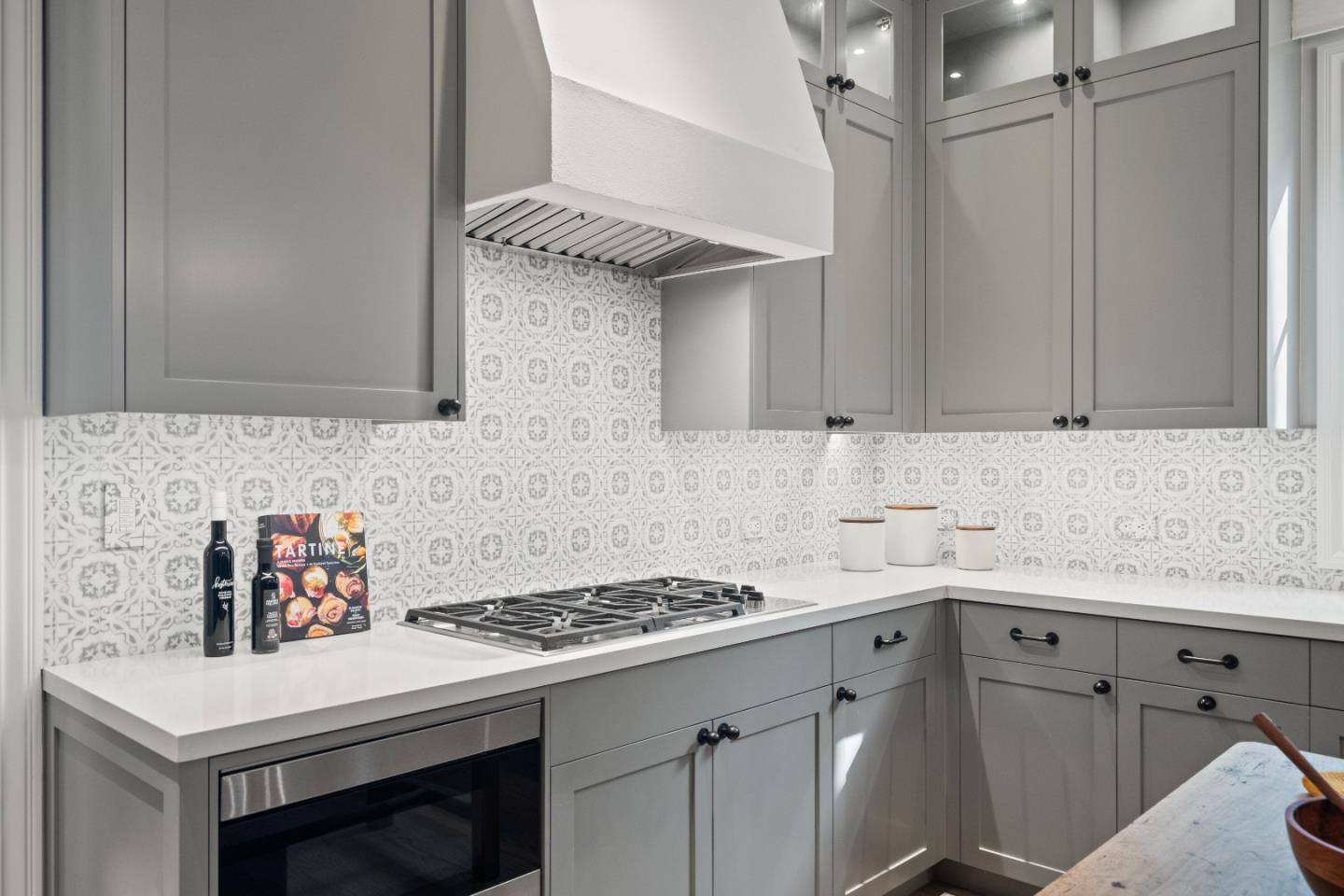 1153 Cabrillo Avenue Burlingame, CA 94010 - Photo 15 of 80