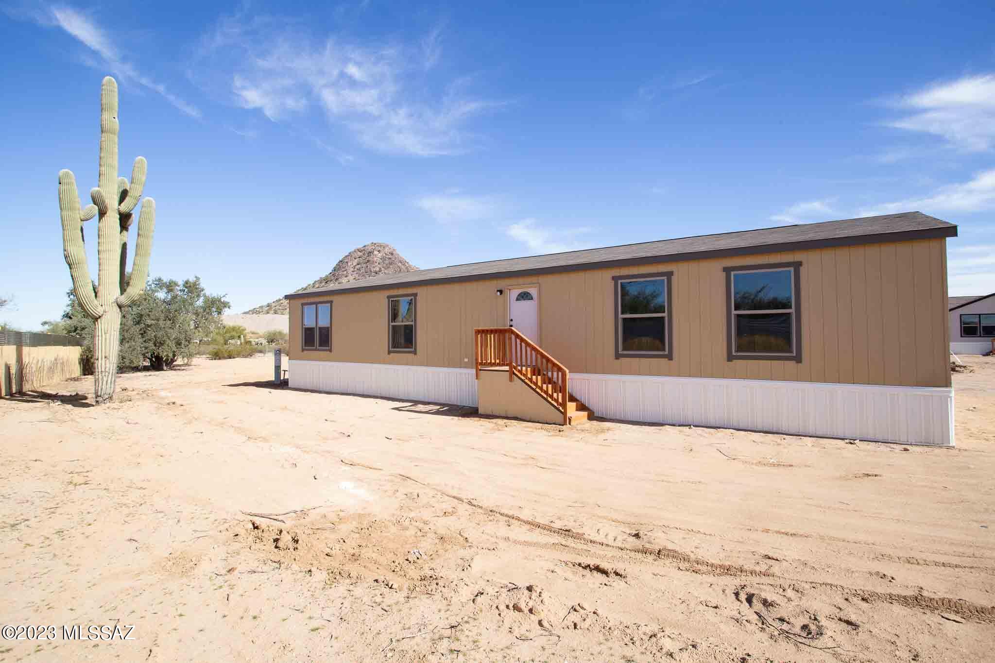11028 West Massingale Road Tucson, AZ 85743 - Photo 1 of 26 Gallery Image 1