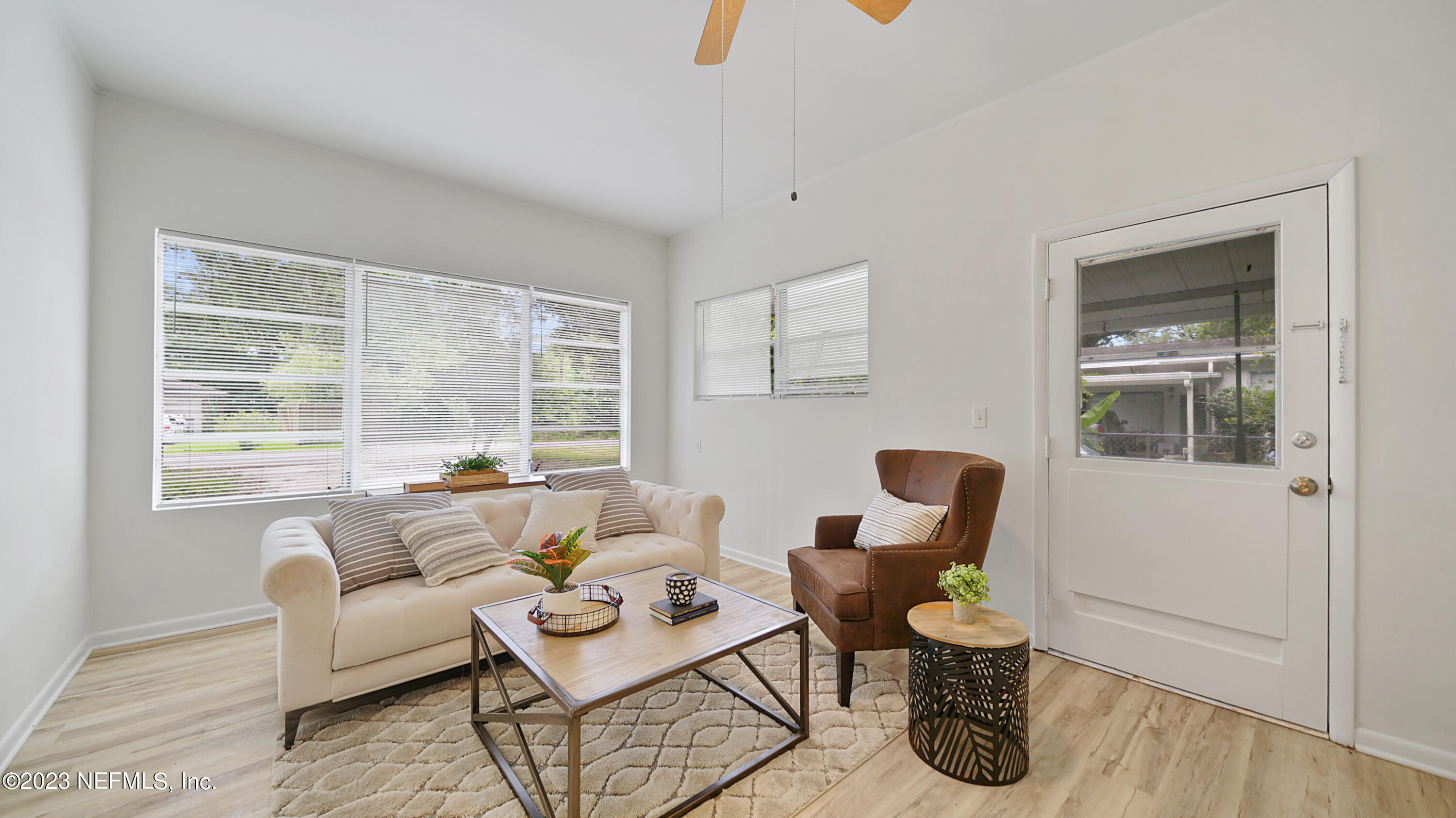 1130 Labelle Street Jacksonville, FL 32205 - Photo 7 of 24 a living room with furniture and a window