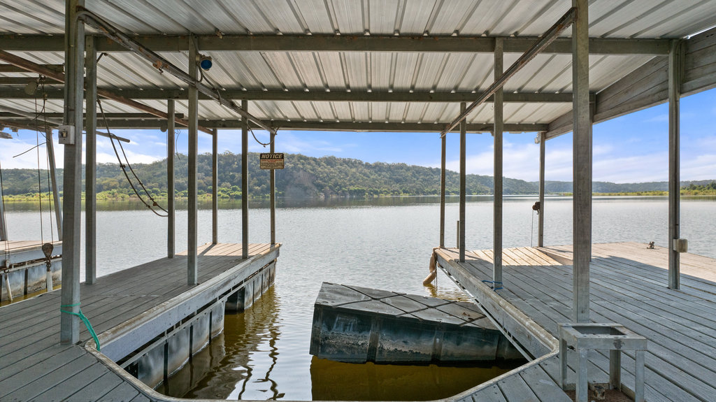 111 Swift Water Road Marble Falls, TX 78654 - Photo 13 of 37 a sitting area with large window