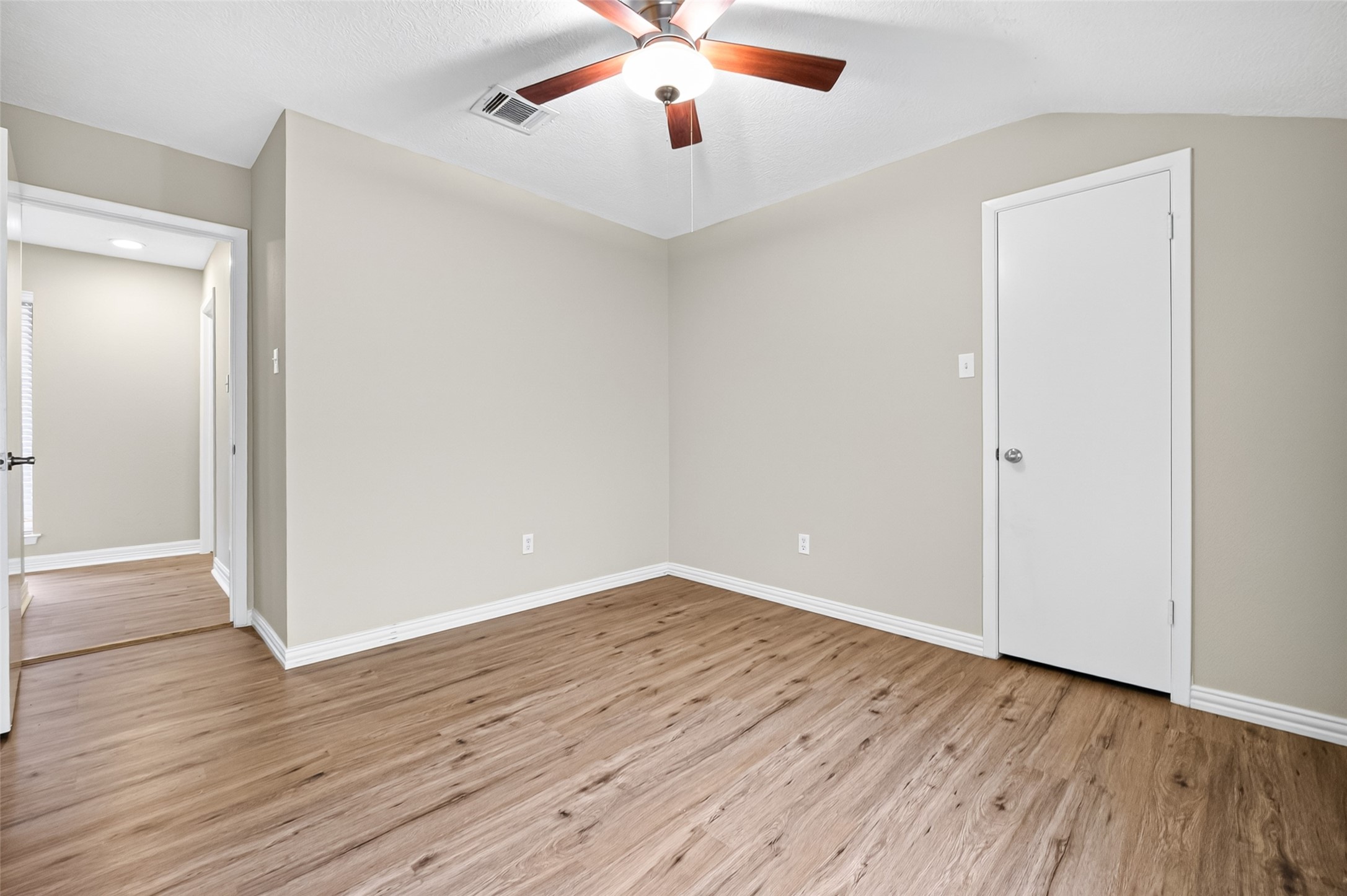 6122 Sanford Road Houston, TX 77096 - Photo 42 of 49