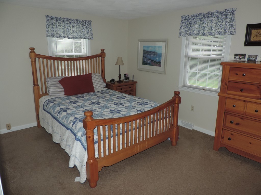 36 Chatham Road Billerica, MA 01821 - Photo 8 of 26