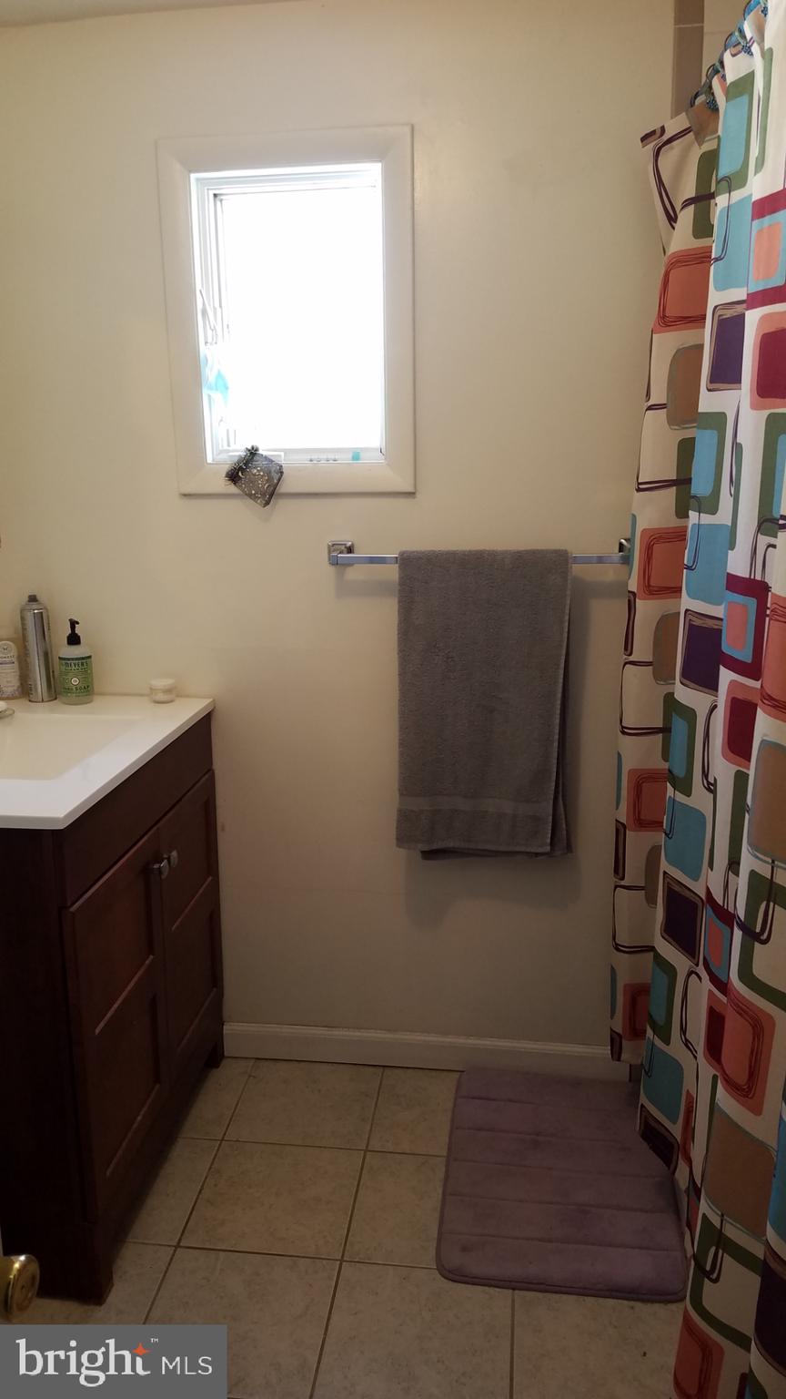 112 Ice Street Frederick, MD 21701 - Photo 37 of 49 108 Bathroom