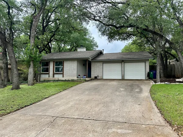 $2,800 | 2715 Alderwood Drive, Austin, TX 78745