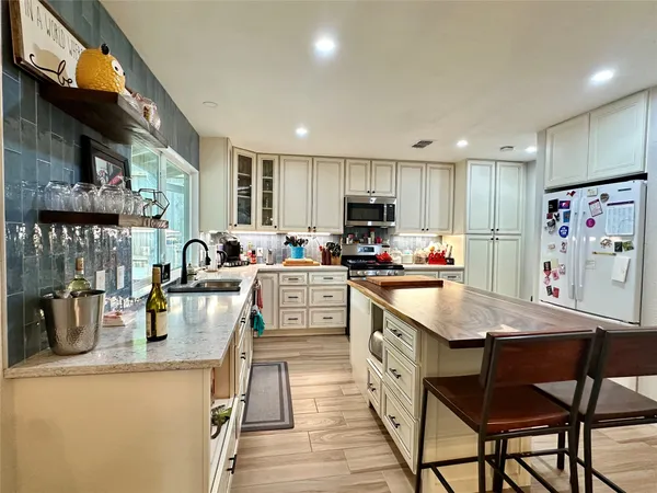 $2,800 | 2715 Alderwood Drive, Austin, TX 78745