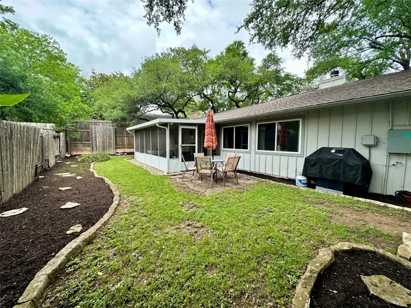 $2,800 | 2715 Alderwood Drive, Austin, TX 78745