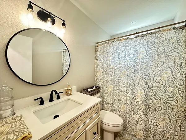 $2,800 | 2715 Alderwood Drive, Austin, TX 78745