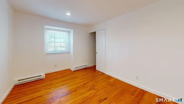 $2,100 | 26 Sunset Terrace, Unit B2, Essex, CT 06426