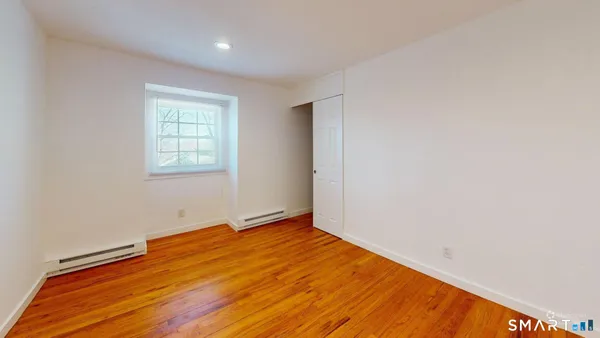 $2,100 | 26 Sunset Terrace, Unit B2, Essex, CT 06426