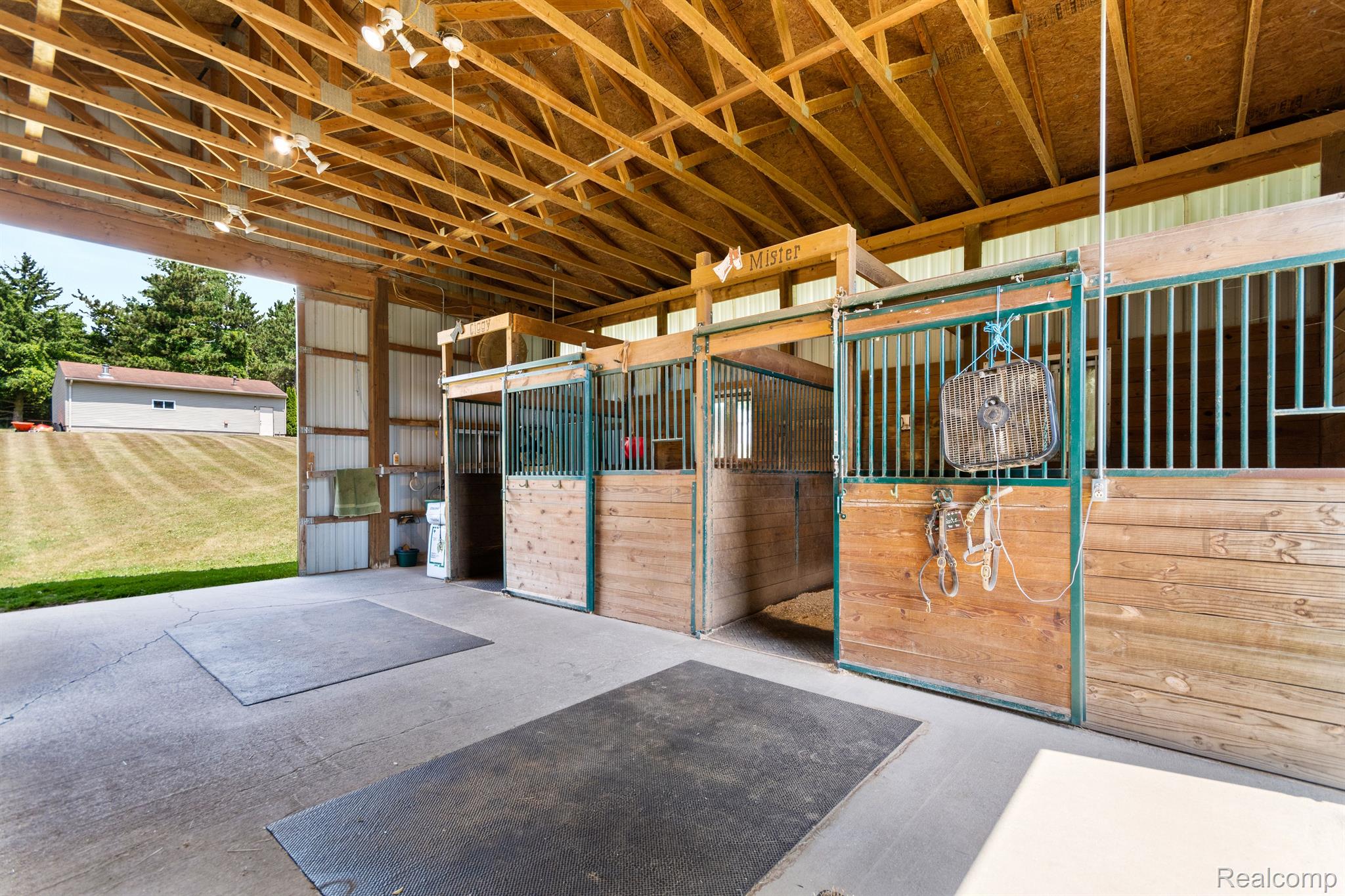13458 Clyde Road Holly, MI 48442 - Photo 33 of 50 Gallery Image 33