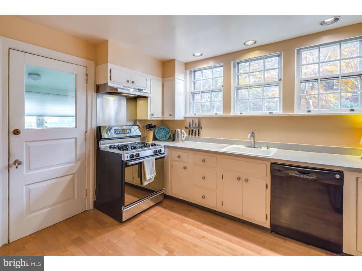 321 Kent Road Bala Cynwyd, PA 19004 - Photo 7 of 25 Kitchen