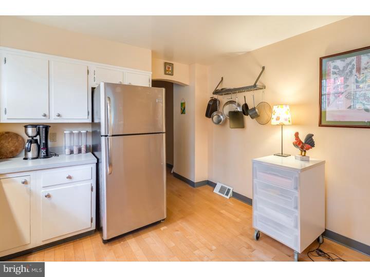 321 Kent Road Bala Cynwyd, PA 19004 - Photo 8 of 25 Kitchen