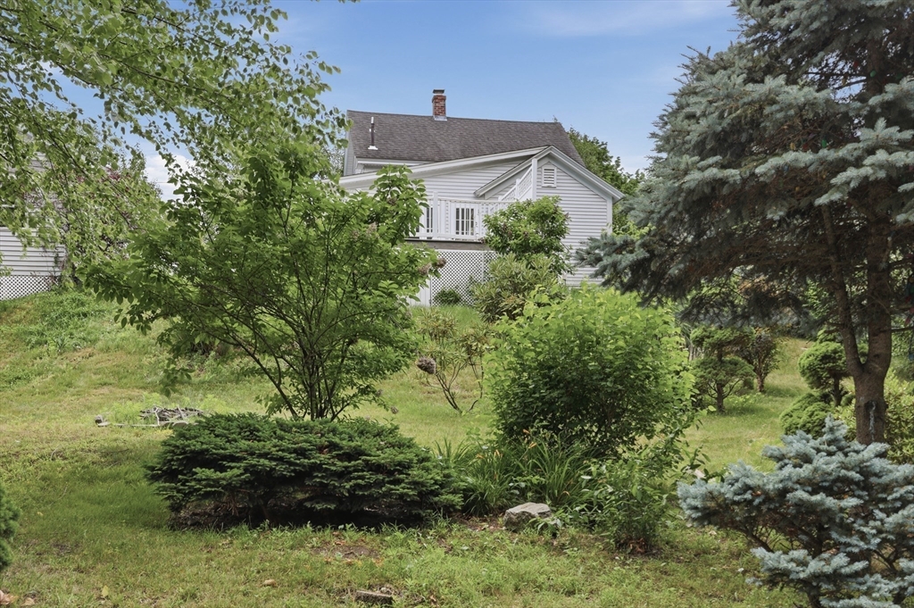 346 Oak Street Clinton, MA 01510 - Photo 23 of 23