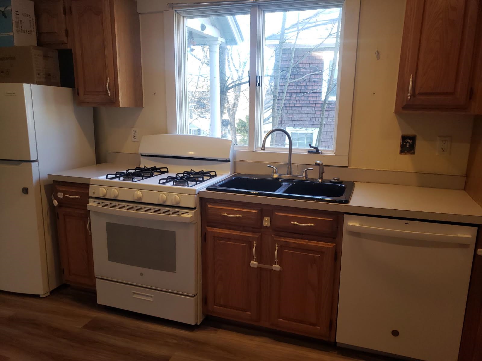 5 Perry Avenue Concord, NH 03301 - Photo 4 of 32