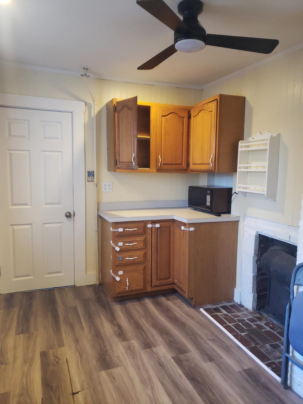 5 Perry Avenue Concord, NH 03301 - Photo 6 of 32