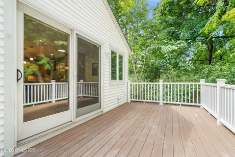 $1,850,000 | 33 Sachem Road, Greenwich, CT 06830