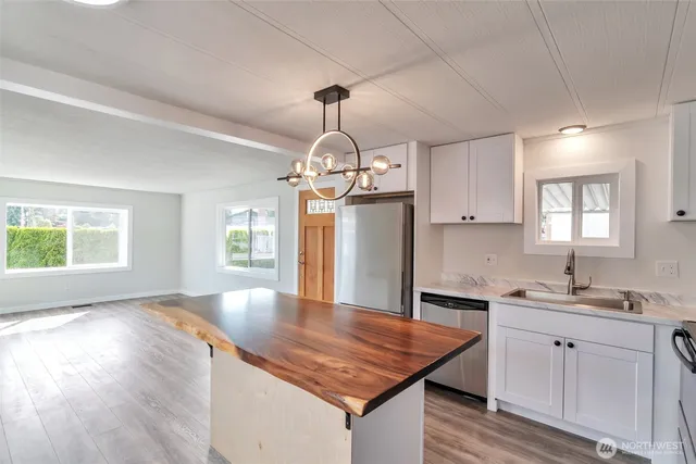 $131,999 | 18501 52nd Avenue West, Unit 84, Lynnwood, WA 98037