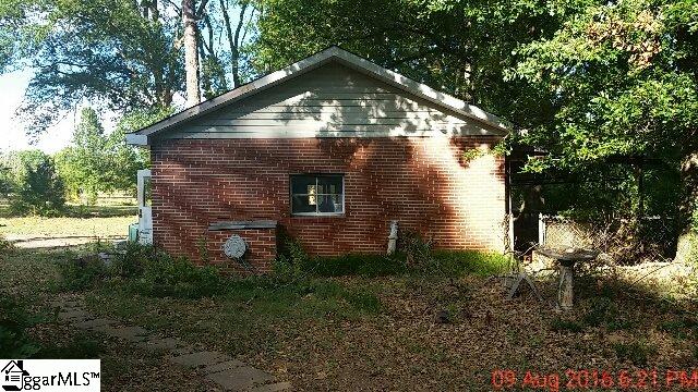 233 Brown Road Laurens, SC 29360 - Photo 1 of 7 Gallery Image 1