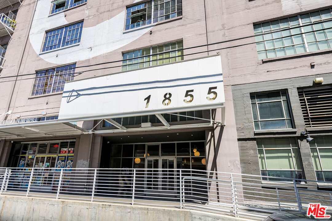 1855 Industrial Street, Unit 703 Los Angeles, CA 90021 - Photo 25 of 51 a front view of a building