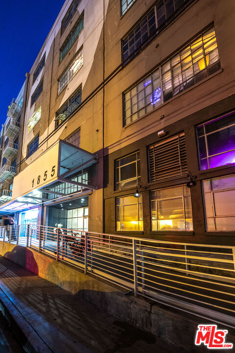 1855 Industrial Street, Unit 703 Los Angeles, CA 90021 - Photo 37 of 51