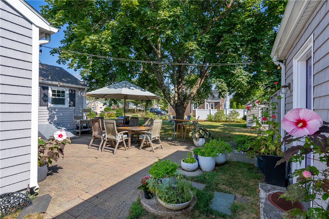 68 Ram Island Road Charlestown, RI 02813 - Photo 3 of 44