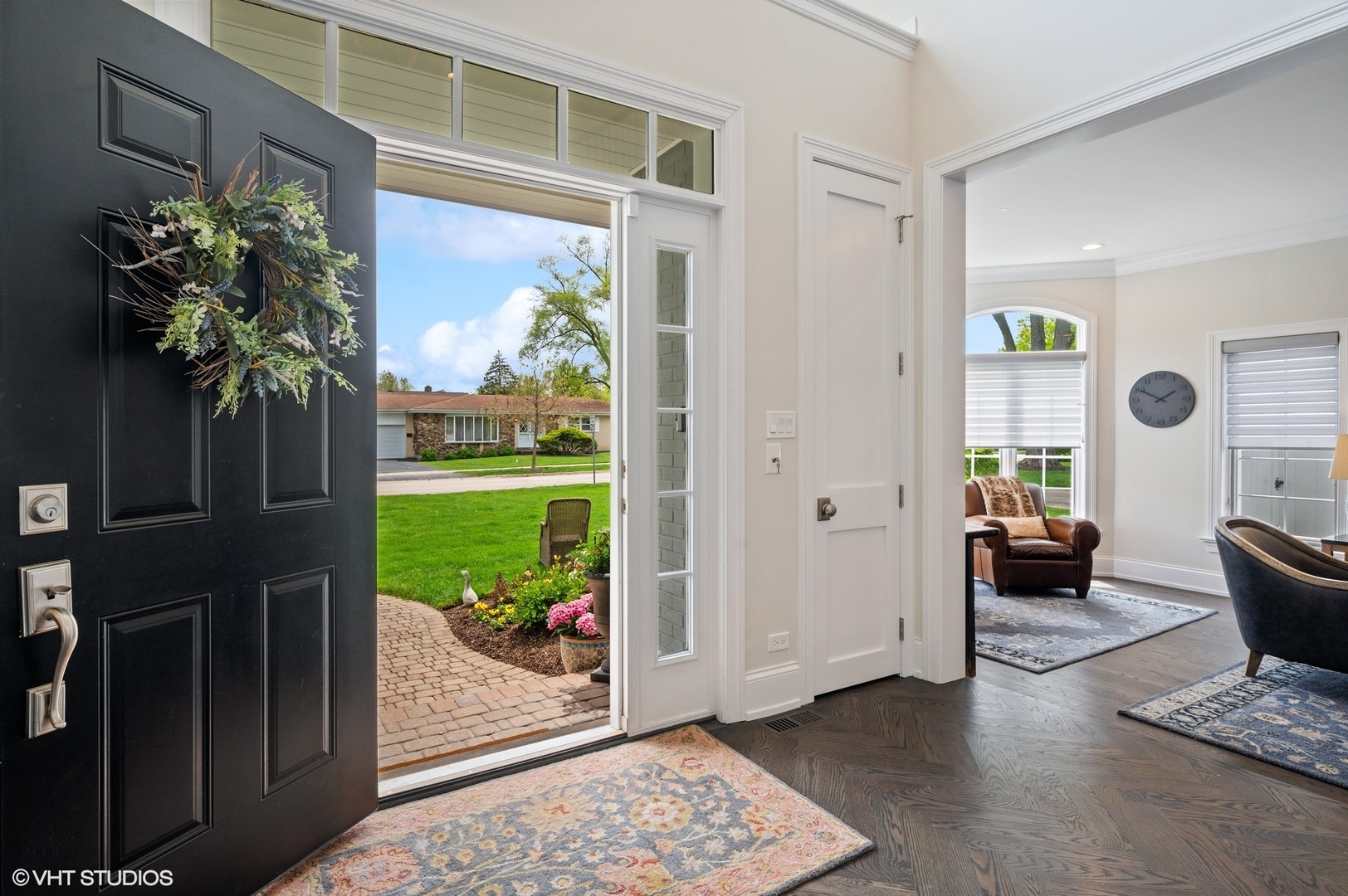 1770 Harrison Street Glenview, IL 60025 - Photo 2 of 40 a living room with furniture