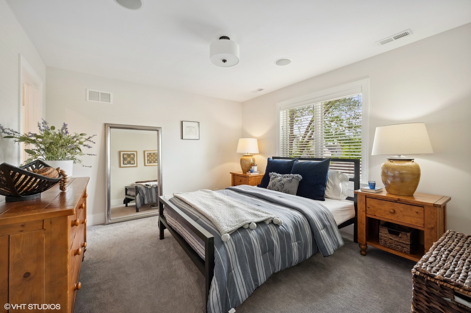 1770 Harrison Street Glenview, IL 60025 - Photo 27 of 40 a bedroom with a bed and a couch