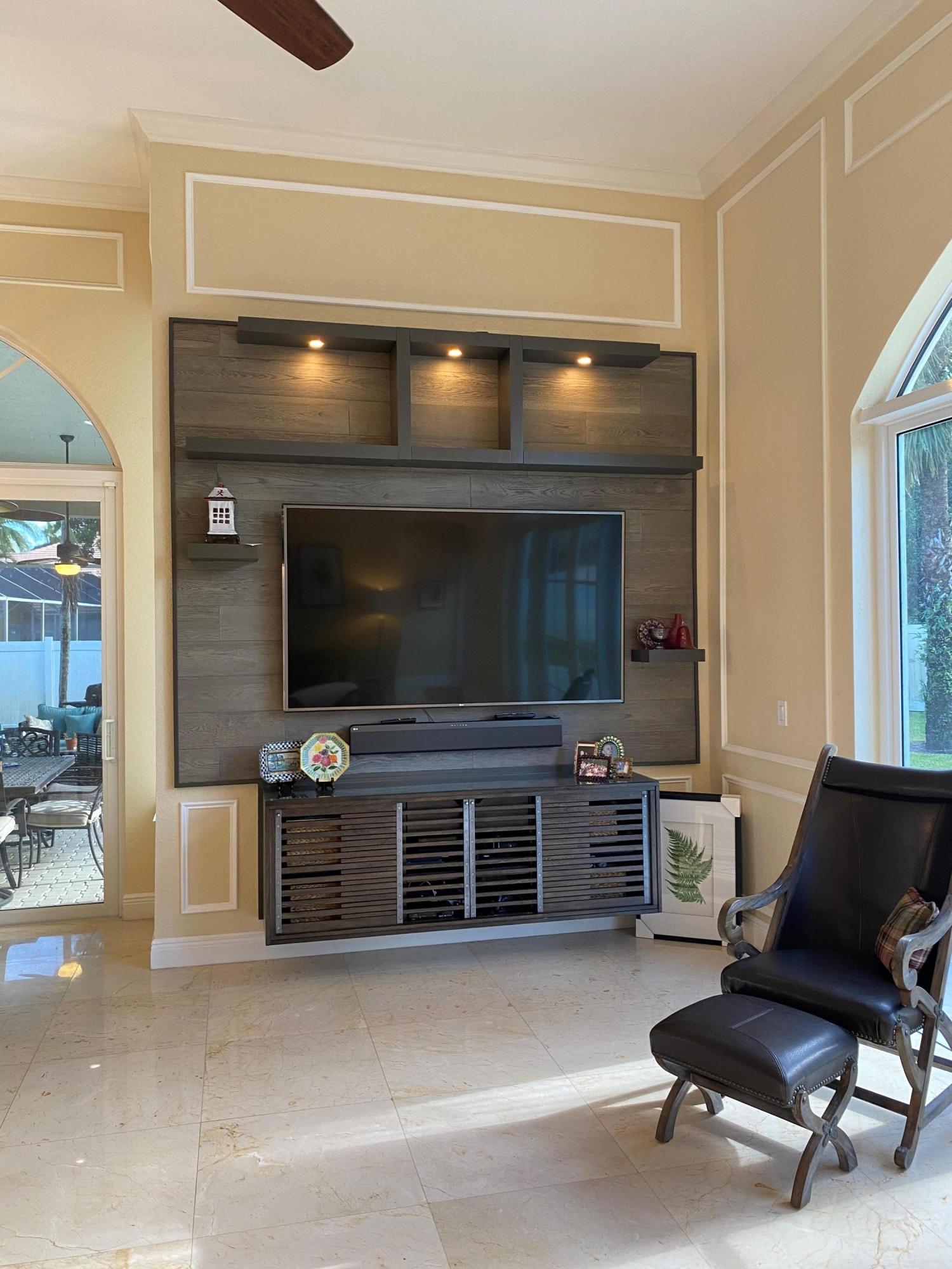 10570 Harich Lane Boca Raton, FL 33498 - Photo 15 of 27 Family room