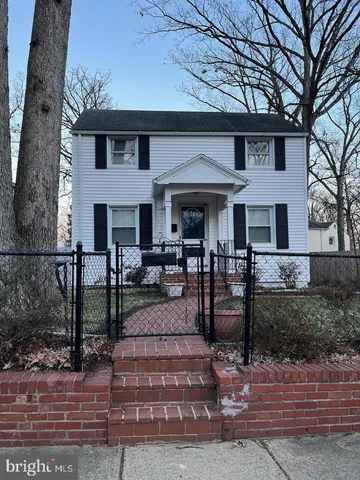 $3,400 | 1077 South Edison Street, Arlington, VA 22204