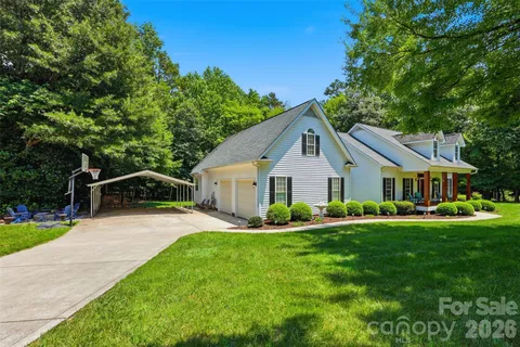 $689,000 | 2230 Wedgewood Drive, Matthews, NC 28104