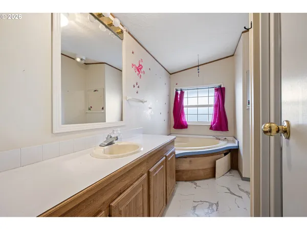 $119,000 | 77500 South 6th Street, Unit B7, Cottage Grove, OR 97424