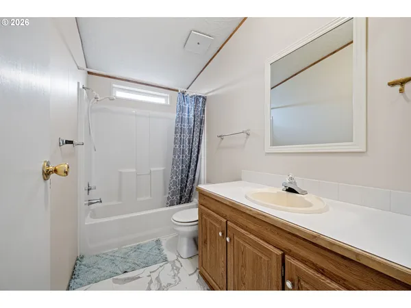 $119,000 | 77500 South 6th Street, Unit B7, Cottage Grove, OR 97424