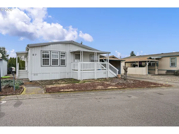 $119,000 | 77500 South 6th Street, Unit B7, Cottage Grove, OR 97424