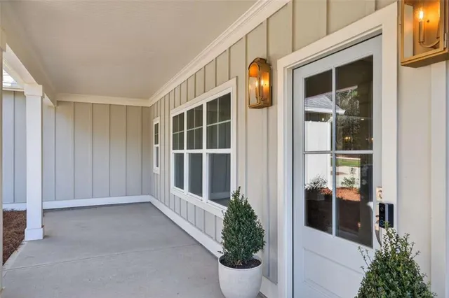 a view of a tennis court