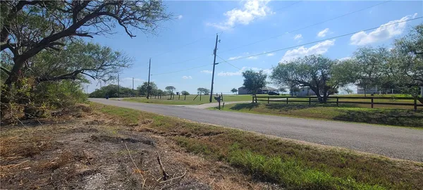 $89,000 | 0 1st Street, Bayside, TX 78340